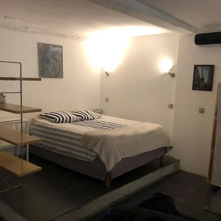 Apartamento Centre Proche Gare Avec Cour Privée Carcasona